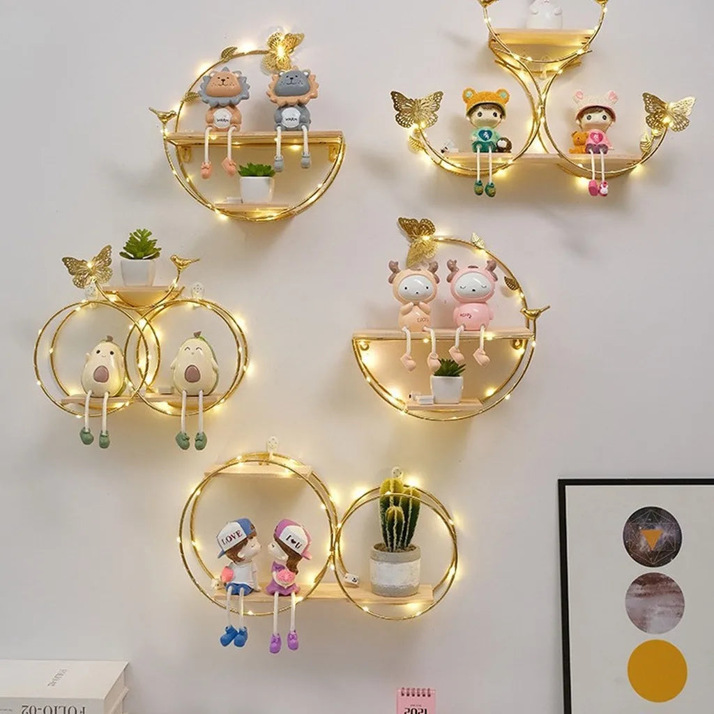 étagère murale bois et doré
