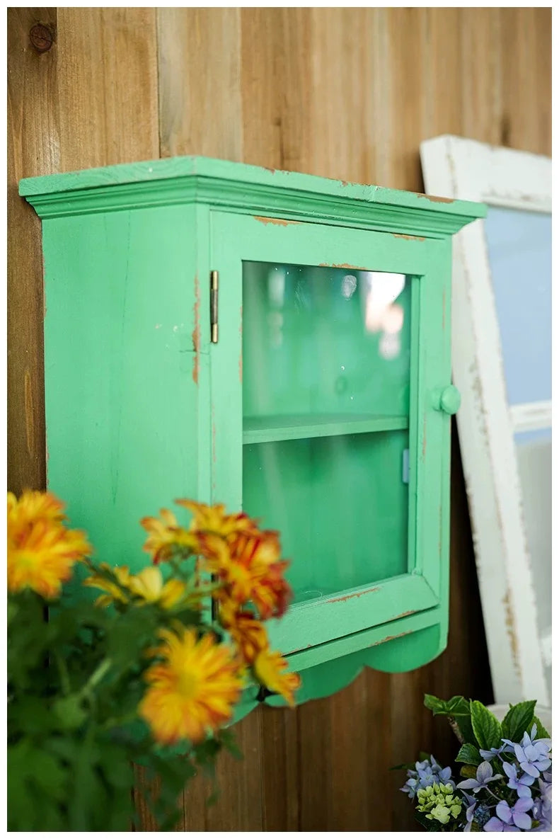 petite étagère murale fermée vitrée en bois